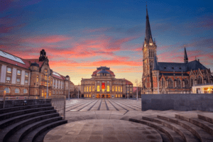 theatre-square-by-night-chemnitz_Ruy-Balasko